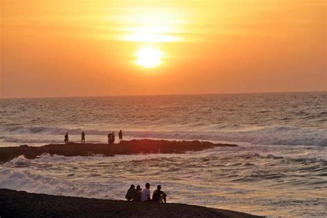 10 BEST BEACHES TO WATCH THE SUNSET - Philippine Beach Guide