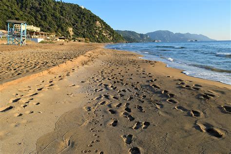 Glyfada Beach Corfu | Blue Flag | Golden Sand | Cosmopolitan Life