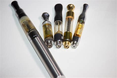 Here's What Goes Inside Your Vape Cartridge - Tool Boo - From Tools to ...