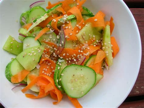 Cucumber Melon Salad – food.lainehardy.com