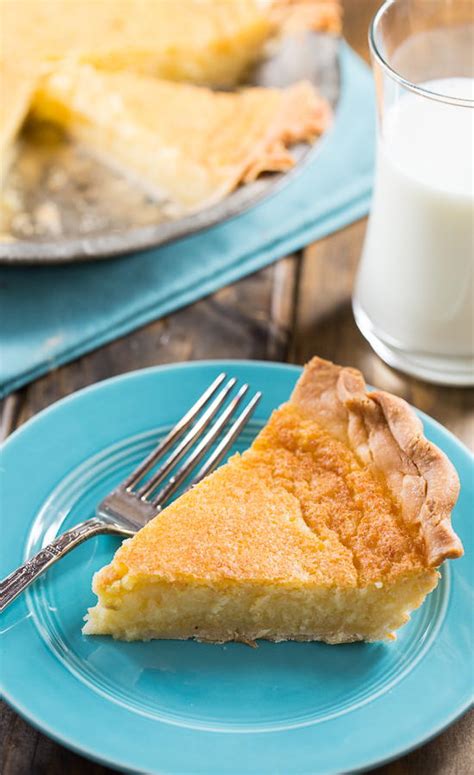 Old-Fashioned Egg Custard Pie | RecipeLion.com