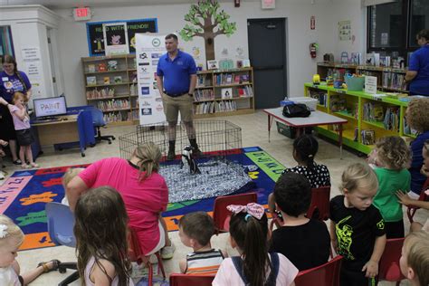 PHOTOS: Zoo at Library draws crowd | El Dorado News