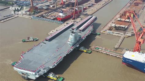 China launches its third "Fujian" aircraft carrier