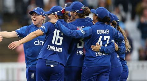 England men and women cricketers to receive equal pay | Cricket News ...