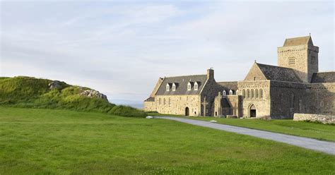 Iona Abbey and Nunnery | Historic Environment Scotland | HES