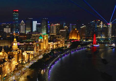 Shanghai Nightlife: What to Do After Dark 2024