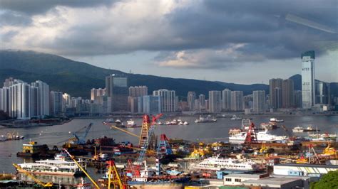 Port of Hong Kong, Kowloon Peninsula, South China Sea