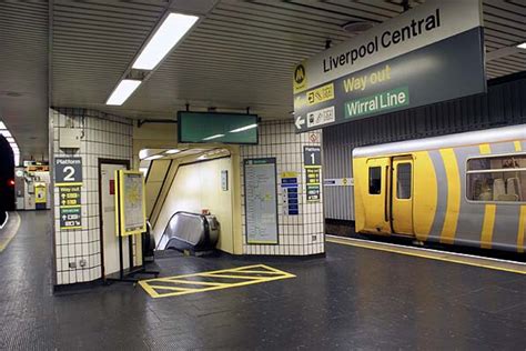 Disused Stations: Station