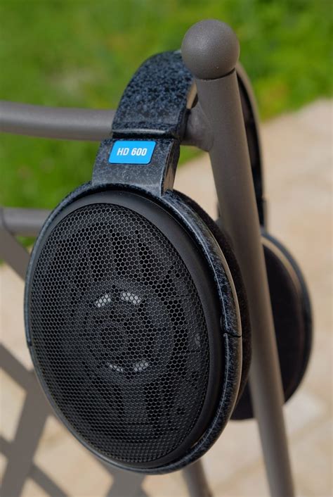 Review: Sennheiser HD600 (Best Sounding All-rounder) | Headphonesty