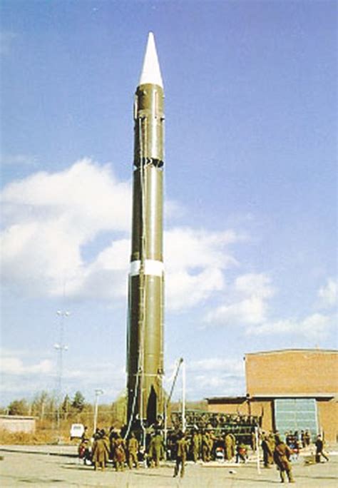 Chinese Army to Develop New Missile By 2015 ~ INDIAN DEFENSE NEWS