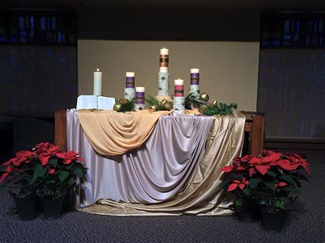 Grace Avenue UMC, Frisco, TX, Christmas | Communion table, Altar design ...