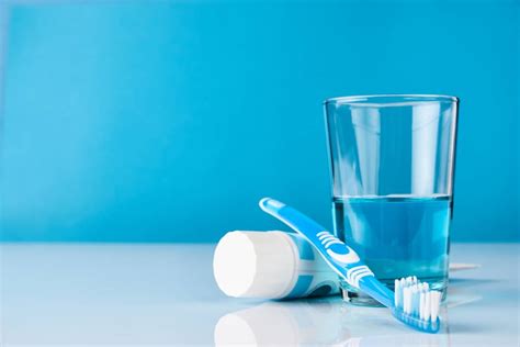 The Benefits of Fluoride Toothpaste & Mouthwash – David Evans DDS