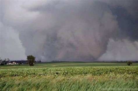 Enorme tornado de 3 kilometros de diametro golpeo Oklahoma 20-may-2013 ...