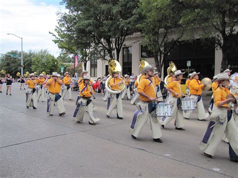 GALLERY: 2012 West Texas Fair& Rodeo Parade in Abilene (74 photos) | KTXS