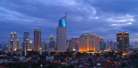 Jakarta Skyline Part 2 | Lining up Jakarta's skyscrapers. I … | Flickr