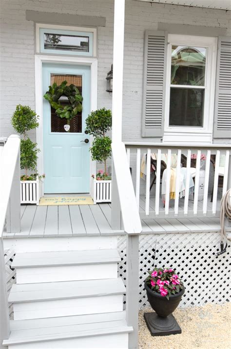 How to Transform a Porch with BEHR® Paint