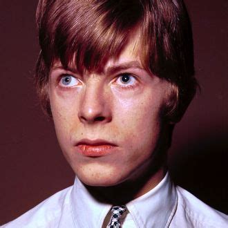 The Story Behind David Bowie’s Unusual Eyes