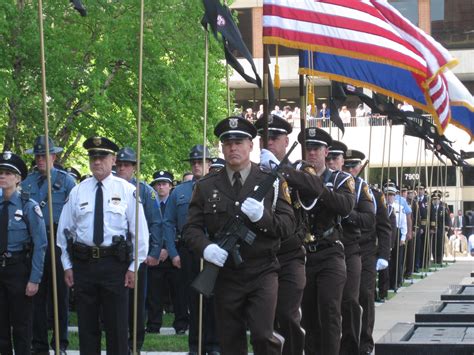 Police, Firefighters Salute Their Colleagues Who Gave All | St. Louis ...