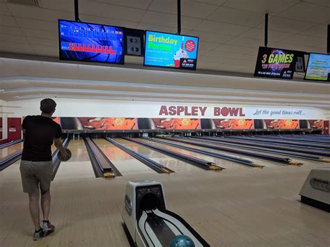 Aspley 10 Pin Bowl - 149 Albany Creek Rd, Aspley QLD 4034, Australia