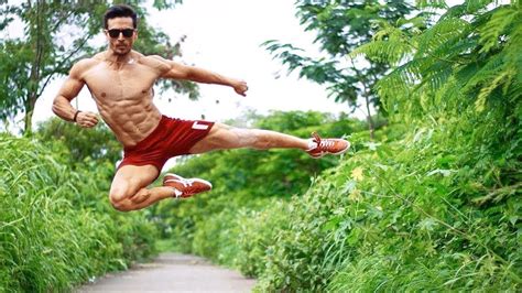 Tiger Shroff Amazing FLYING Stunt for Baaghi 3 - YouTube