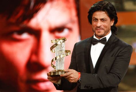 Shah Rukh Khan's Filmfare Awards performance is "mindblowing ...