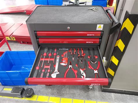 Full Set Car Repair Workshop Equipment/tools Supplied For 1500 S.m ...