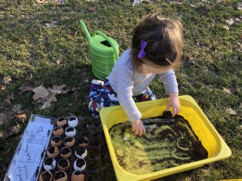 20 Montessori Outdoor Activities for Toddlers and Preschoolers — The ...