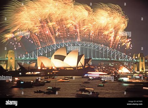 Australia sydney new years eve fireworks at the harbor bridge Stock ...