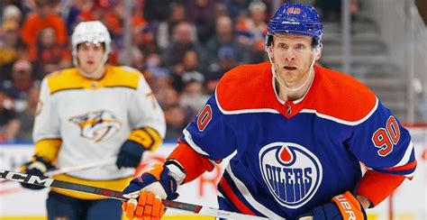 Corey Perry had some odd equipment choices in Oilers debut | Offside