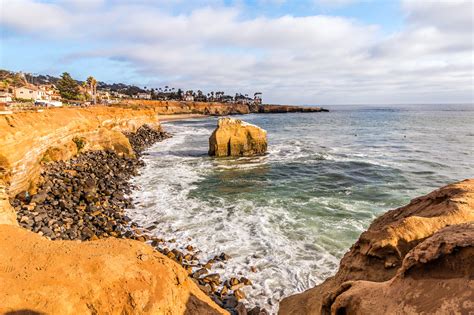 Sunset Cliffs National Park in San Diego - A Famous Coastline with ...