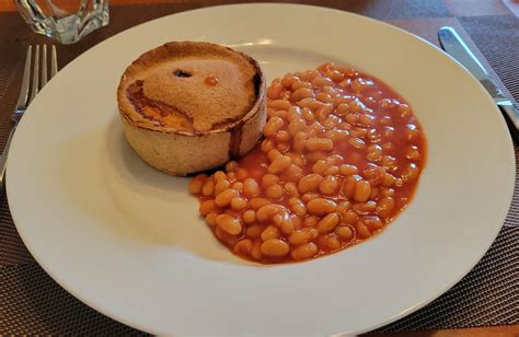 [Homemade] Scotch pie and baked beans : r/food