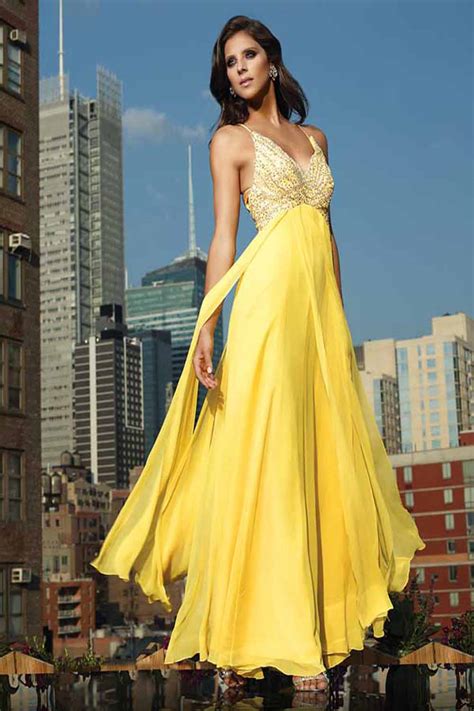 Wedding Dresses: Elegant Couture Prom Dresses 2011