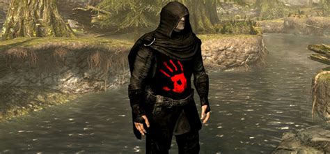 Best Dark Brotherhood Shrouded Armor Mods For Skyrim – FandomSpot