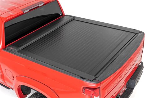 Retractable Bed Cover | 5'10" Bed | Chevy/GMC 1500 (19-24) | Rough Country