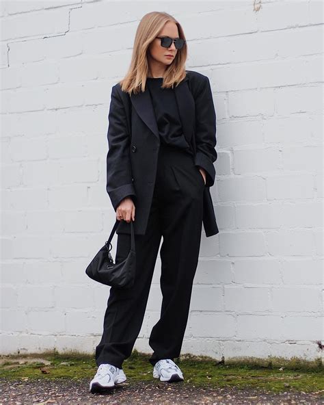 Suit Streetstyle Pants Oversized Blazer | New balance 530 outfit ...