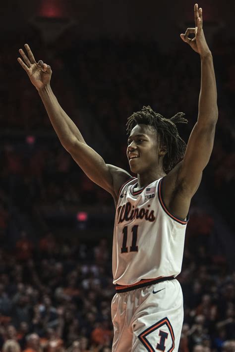 Dosunmu scores 17 Illini hold off Hoosiers 67-66