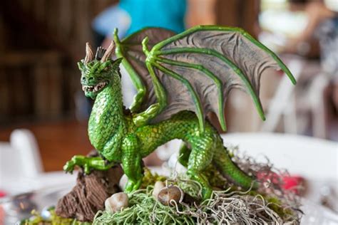 17 Best images about 4.11.15 Dragon-Theme Wedding on Pinterest | The ...