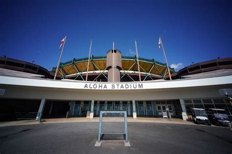 Aloha Stadium Consultant's First-Class Flights Will Be Audited, State ...