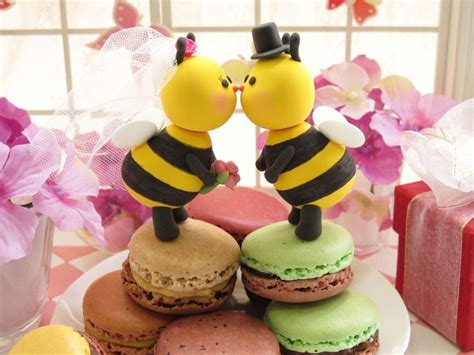 Bee cakes, Cake, Bee wedding cake