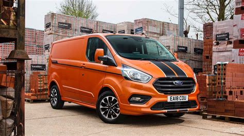 Ford Transit Custom VAN is Britain’s third best-selling vehicle