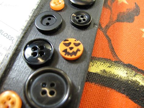 halloween wall art with buttons idea-diy