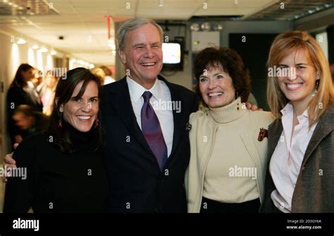 Tom Brokaw Family / Tom Brokaw Net Worth 2021 Age Height Weight Wife ...