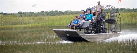 Florida Airboat Rides at Gator Park - Everglades Airboat Tours ...