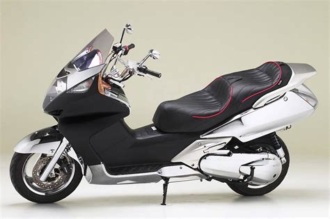 Corbin Motorcycle Seats & Accessories | Honda Silverwing | 800-538-7035