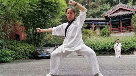 Train in Wudang - Wudang Kung Fu School China