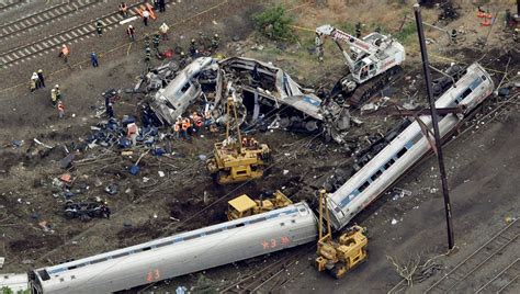 DOT: Airlines didn't gouge passengers after Amtrak crash