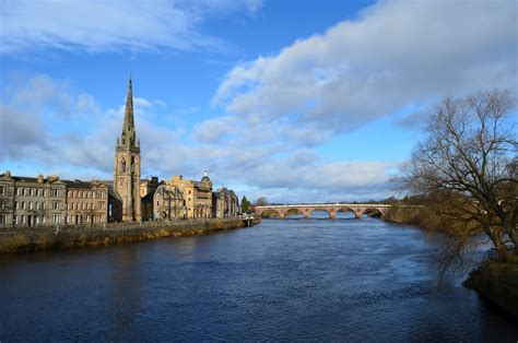 Tour Scotland: Tour Scotland February Photographs Video River Tay Perth ...