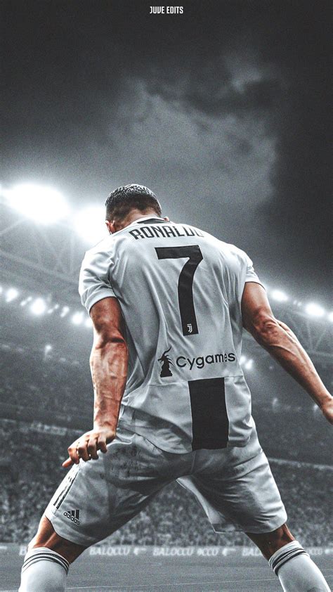 Pin by Saad Asif on Juventus F.C. | Cristiano ronaldo wallpapers ...