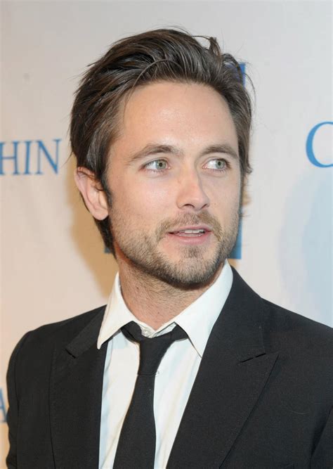 Justin Chatwin 2018: Haircut, Beard, Eyes, Weight, Measurements ...