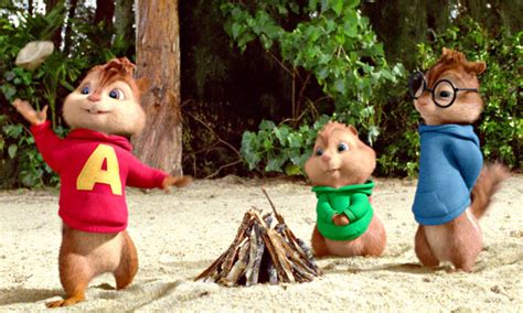 Alvin and the Chipmunks: Chipwrecked - Plugged In